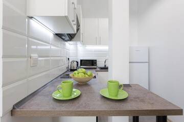 Фото номера Апартаменты с балконом Апартаменты *Kiev 2Rooms White Apartment г. Киев 15