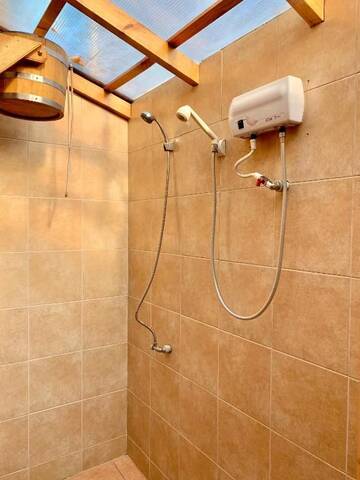 Фото номера Дом с 4 спальнями Дома для отпуска Sadovyy Comfortable Holiday Home г. Киев 73