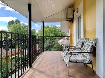 Фото номера Дом с 4 спальнями Дома для отпуска Sadovyy Comfortable Holiday Home г. Киев 42