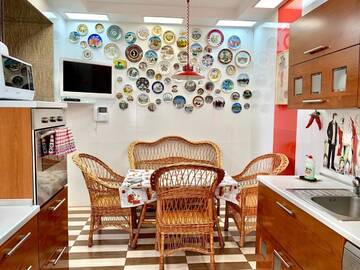 Фото номера Дом с 4 спальнями Дома для отпуска Sadovyy Comfortable Holiday Home г. Киев 55