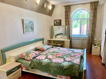 Фото номера Дом с 4 спальнями Дома для отпуска Sadovyy Comfortable Holiday Home г. Киев 57