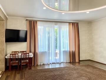 Фото номера Дом с 4 спальнями Дома для отпуска Sadovyy Comfortable Holiday Home г. Киев 13