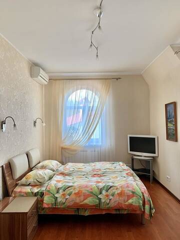 Фото номера Дом с 4 спальнями Дома для отпуска Sadovyy Comfortable Holiday Home г. Киев 34