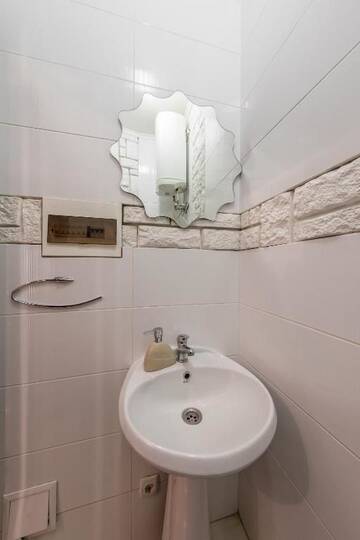 Фото номера Апартаменты с 2 спальнями Апартаменты Apartment in the city center г. Киев 26
