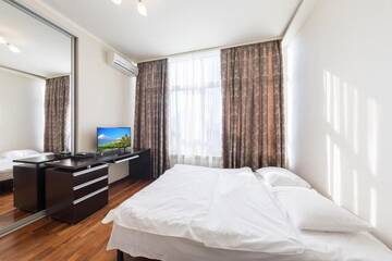 Фото номера Апартаменты с 2 спальнями Апартаменты Apartment in the city center г. Киев 4