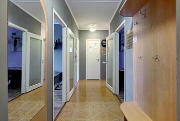 Фото номера Апартаменты с 2 спальнями Апартаменты V80-18 MODERN TWO NEW LARGE 80m2 SEPARATE 2BEDROOMS - CENTRAL LOCATION, OLYMPIC STADIUM - GULLIVER MALL - Velyka Vasylkivska St, 80 г. Киев 51