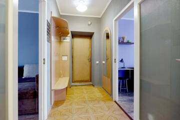 Фото номера Апартаменты с 2 спальнями Апартаменты V80-18 MODERN TWO NEW LARGE 80m2 SEPARATE 2BEDROOMS - CENTRAL LOCATION, OLYMPIC STADIUM - GULLIVER MALL - Velyka Vasylkivska St, 80 г. Киев 58