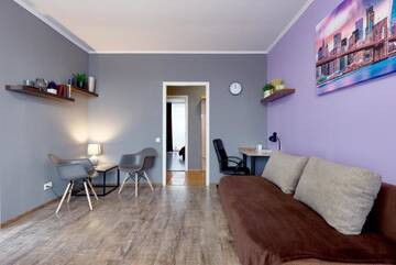 Фото номера Апартаменты с 2 спальнями Апартаменты V80-18 MODERN TWO NEW LARGE 80m2 SEPARATE 2BEDROOMS - CENTRAL LOCATION, OLYMPIC STADIUM - GULLIVER MALL - Velyka Vasylkivska St, 80 г. Киев 16