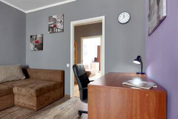 Фото номера Апартаменты с 2 спальнями Апартаменты V80-18 MODERN TWO NEW LARGE 80m2 SEPARATE 2BEDROOMS - CENTRAL LOCATION, OLYMPIC STADIUM - GULLIVER MALL - Velyka Vasylkivska St, 80 г. Киев 25