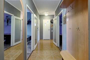 Фото номера Апартаменты с 2 спальнями Апартаменты V80-18 MODERN TWO NEW LARGE 80m2 SEPARATE 2BEDROOMS - CENTRAL LOCATION, OLYMPIC STADIUM - GULLIVER MALL - Velyka Vasylkivska St, 80 г. Киев 29