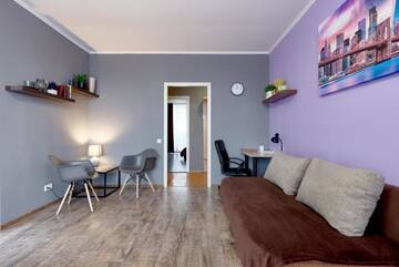 Фото номера Апартаменты с 2 спальнями Апартаменты V80-18 MODERN TWO NEW LARGE 80m2 SEPARATE 2BEDROOMS - CENTRAL LOCATION, OLYMPIC STADIUM - GULLIVER MALL - Velyka Vasylkivska St, 80 г. Киев 63
