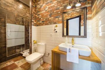 Фото номера Апартаменты Делюкс - ул. Михайловская, 24В Апартаменты DayFlat Apartments Khreschatyk г. Киев 4