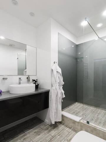 Фото номера Апартаменты Делюкс Апартаменты CityApartments Akademmistechko г. Киев 18