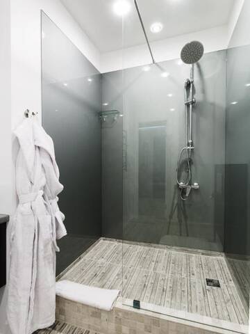 Фото номера Апартаменты Делюкс Апартаменты CityApartments Akademmistechko г. Киев 19