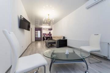 Фото номера Апартаменты с 2 спальнями Апартаменты FlatRent Drahomanova 2a г. Киев 10