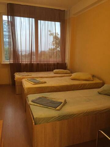 Фото номера Классический трехместный номер Отель Freedom Hotel Kiev г. Киев 2