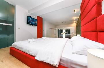 Фото номера Апартаменты - Двухуровневые Апартаменты VIP Apartment at Horodetskoho 4 г. Киев 18