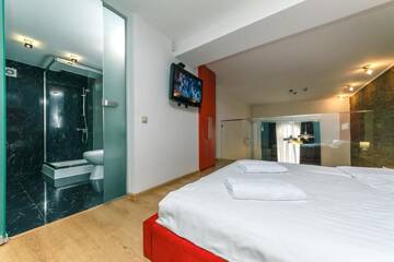 Фото номера Апартаменты - Двухуровневые Апартаменты VIP Apartment at Horodetskoho 4 г. Киев 39