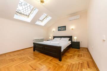 Фото номера Апартаменты - Двухуровневые Апартаменты VIP apartment near Olympic Stadium г. Киев 26