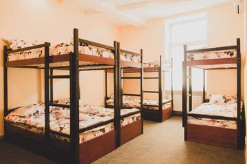 Фото номера Кровать в общем 10-местном номере для мужчин Хостелы Hostel-Home г. Киев 3