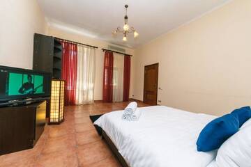 Фото номера Апартаменты - Двухуровневые Апартаменты VIP penthouse apartment in historic center city on Khreschatyk г. Киев 15