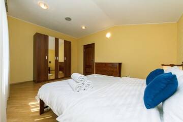 Фото номера Апартаменты - Двухуровневые Апартаменты VIP penthouse apartment in historic center city on Khreschatyk г. Киев 21