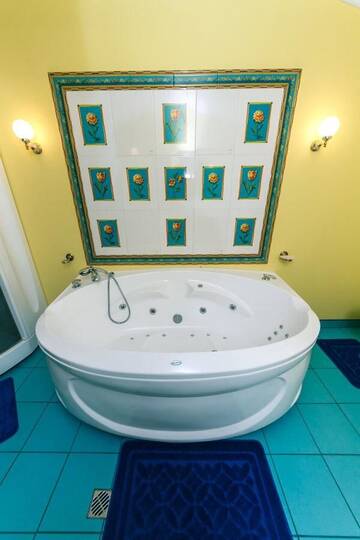 Фото номера Апартаменты - Двухуровневые Апартаменты VIP penthouse apartment in historic center city on Khreschatyk г. Киев 33