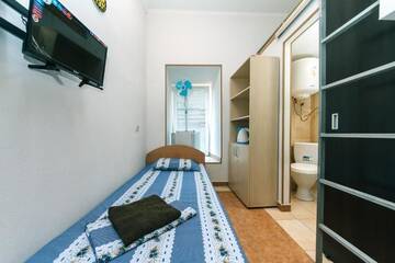 Фото номера Апартаменты-студио Апарт-отели Hotel room near the Independence Square г. Киев 21