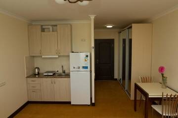 Фото номера Стандартные апартаменты Апарт-отели ApartHotel on Klinichna st. (1st entrance) г. Киев 12