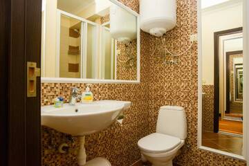 Фото номера Улучшенные апартаменты Апарт-отели ApartHotel on Klinichna st. (1st entrance) г. Киев 12