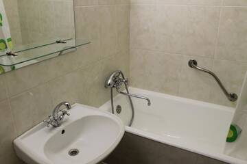 Фото номера Апартаменты с 1 спальней Апартаменты KyivStay Vvedenska Apartment г. Киев 12