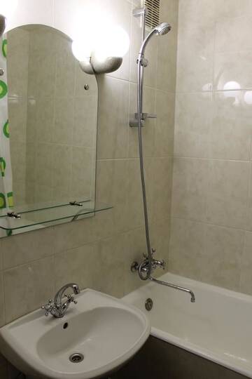 Фото номера Апартаменты с 1 спальней Апартаменты KyivStay Vvedenska Apartment г. Киев 10