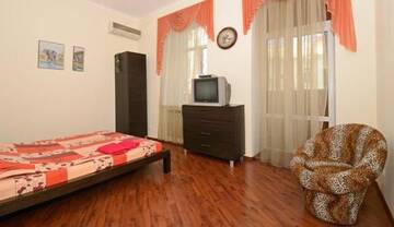 Фото номера Стандартные апартаменты Апартаменты KyivStay Yaroslavska Apartment г. Киев 15