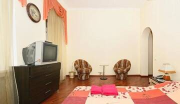 Фото номера Стандартные апартаменты Апартаменты KyivStay Yaroslavska Apartment г. Киев 9