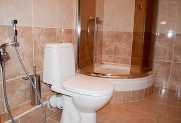 Фото номера Апартаменты с балконом Апартаменты KyivStay Pochaynynska Apartment г. Киев 23