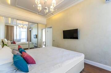 Фото номера Апартаменты Делюкс Апартаменты Royal Tower Olimpiyska г. Киев 59