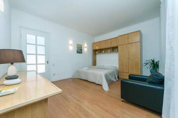 Фото номера Апартаменты с 2 спальнями Апартаменты WeinKiev on Proresnaya str. г. Киев 34