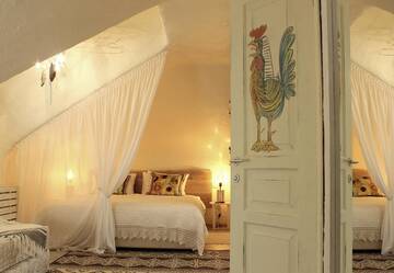Фото номера Двухместный номер Делюкс с 1 кроватью Отель MaNNa Boutique Hotel г. Киев 2