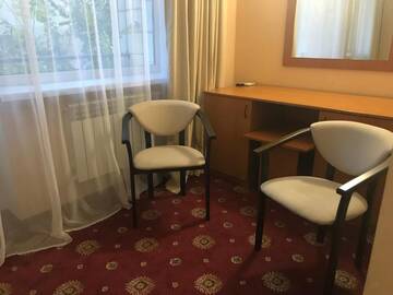 Фото номера Двухместный номер Делюкс с 1 кроватью и душем Отель Hotel Nika г. Киев 2
