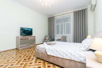 Фото номера Апартаменты Апартаменты VIP 2 bedroms right near Khreashatik г. Киев 51
