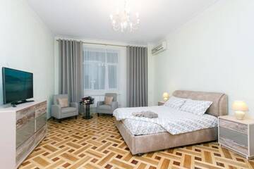 Фото номера Апартаменты Апартаменты VIP 2 bedroms right near Khreashatik г. Киев 55