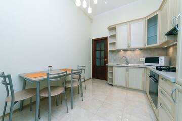 Фото номера Апартаменты Апартаменты VIP 2 bedroms right near Khreashatik г. Киев 14