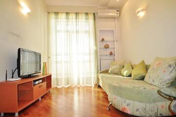 Фото номера Апартаменты с 1 спальней на улице Рейтарской, 2 Апартаменты DayFlat Apartments Golden Gate Area г. Киев 6