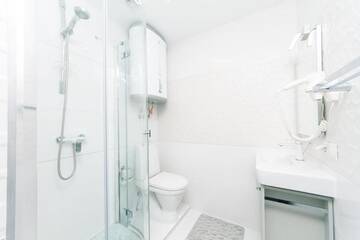 Фото номера Апартаменты с 3 спальнями Апартаменты BigLux Valerio Lesi Ukrainky 14&amp;7 г. Киев 3