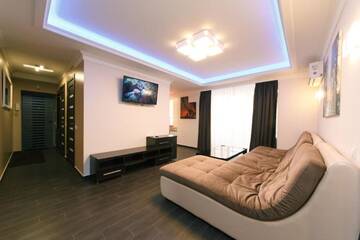 Фото номера Апартаменты с 3 спальнями Апартаменты BigLux Valerio Lesi Ukrainky 14&amp;7 г. Киев 16