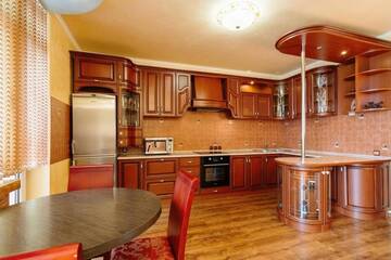 Фото номера Апартаменты с видом на озеро Апартаменты LuxCityApart on Ushakova 1V г. Киев 7