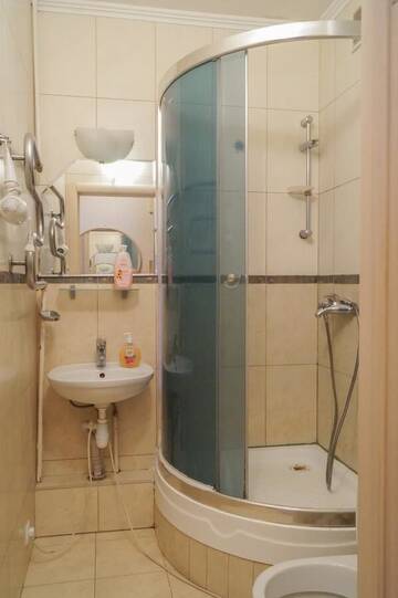 Фото номера Апартаменты с 1 спальней Апартаменты Apartment Triokhsviatytelskaya Street 3 г. Киев 6