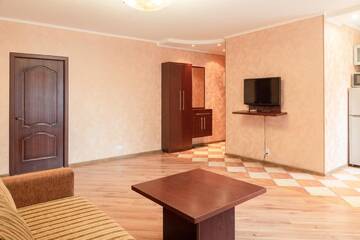 Фото номера Трехместный номер с ванной комнатой Апартаменты Apartment Triokhsviatytelskaya Street 3 г. Киев 6