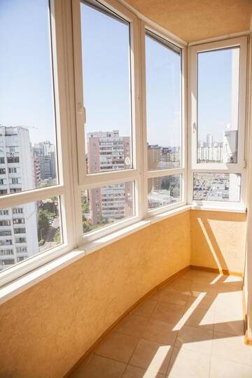 Фото номера Апартаменты с 1 спальней Апартаменты Apartment in 2 min from Poznyaky metro station г. Киев 8