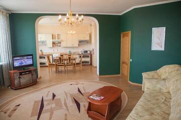 Фото номера Апартаменты с 1 спальней Апартаменты Apartment in 2 min from Poznyaky metro station г. Киев 43